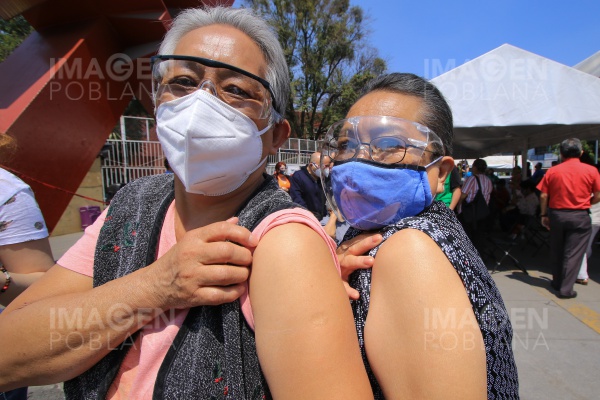 México reporta cifras récord en aplicación de vacunas contra COVID-19
