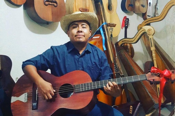 Visibilizar cultura de la Mixteca, objetivo de Yoringuel Caamaño
