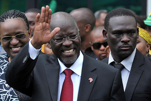Tras negar el COVID-19, presidente de Tanzania podría estar en coma por el virus