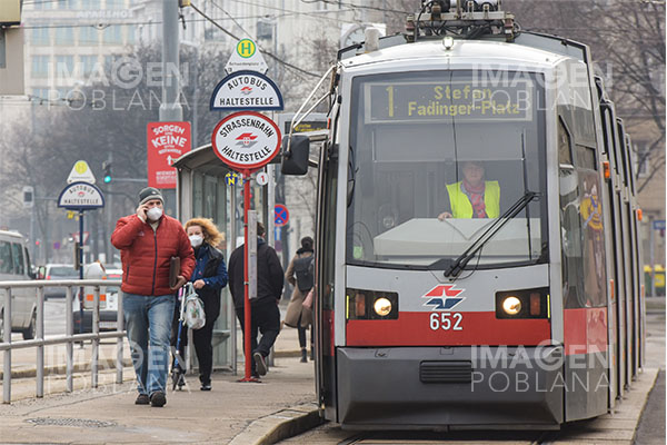 Austria atraviesa una tercera ola de covid-19, dice ministro