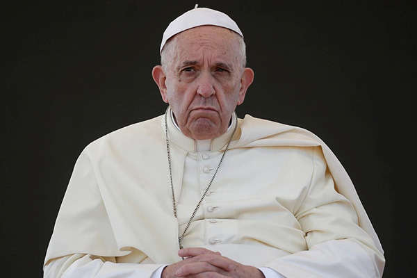 El Vaticano prohíbe la bendición del matrimonio homosexual