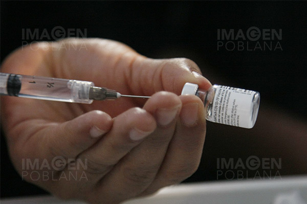 México recibe embarque con más de 667,000 dosis de la vacuna Pfizer contra COVID-19