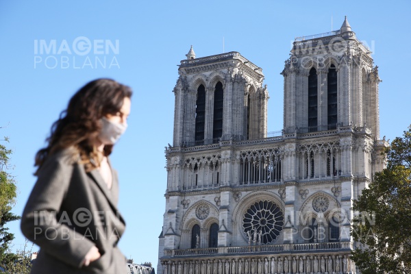 Francia entra en tercera ola de pandemia de coronavirus