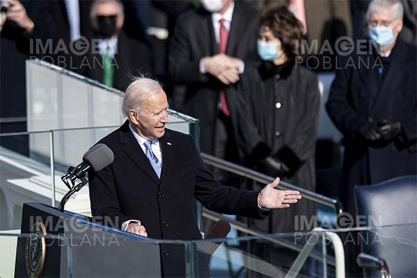 Mitad de los votantes en EU cree que Biden no toma las decisiones en la Casa Blanca