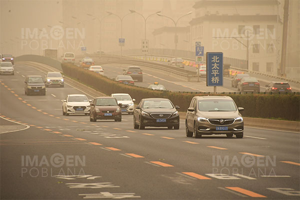 Nube de polvo de China llega hasta Tokio por primera vez 10 años