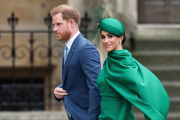 Harry y Meghan asestaron un golpe a la monarquía "peor que la abdicación de Eduardo VIII"