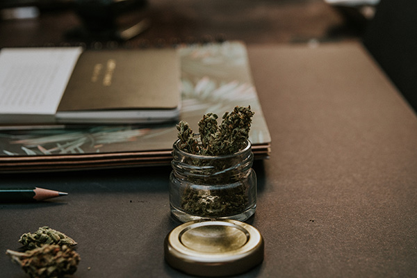 Nueva York legaliza el uso de cannabis