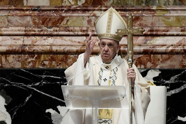 El papa Francisco celebra la misa del domingo de Pascua en la plaza de San Pedro