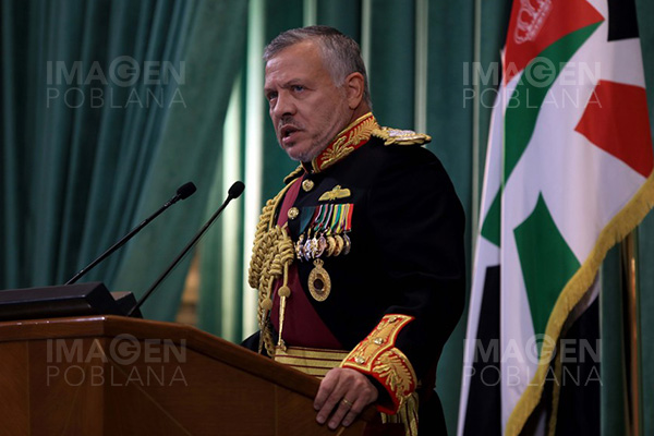 Ex príncipe heredero de Jordania jura lealtad al rey Abdalá II