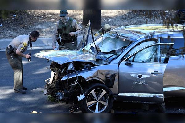 Exceso de velocidad causó el accidente de Tiger Woods, dicen