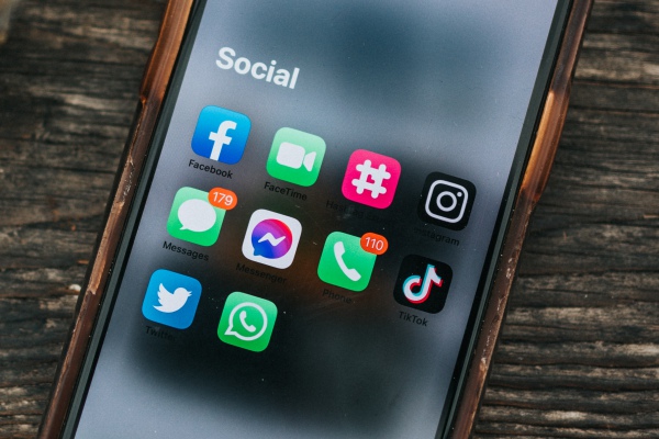 Las plataformas y redes sociales más usadas para hacer negocios