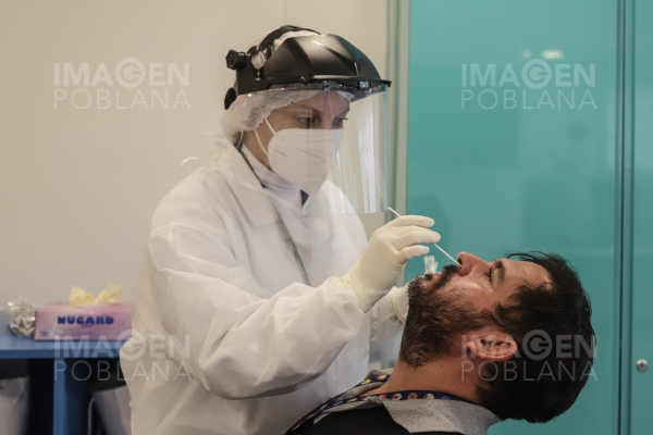 Diseñan un hisopo súper eficiente para pruebas de coronavirus