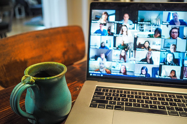 Fatiga por Zoom afecta más a mujeres, según estudio