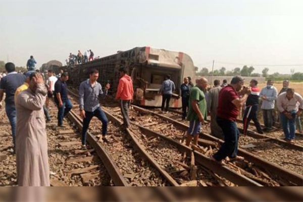 Descarrilamiento de tren en Egipto deja 11 pasajeros muertos