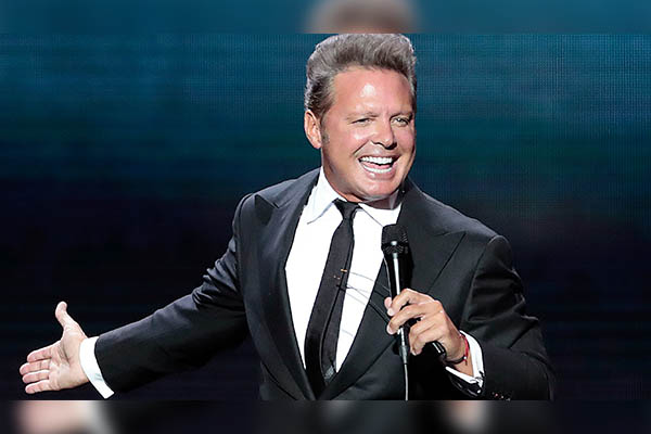 Netflix y la NASA se unen para festejar el cumpleaños 51 de Luis Miguel