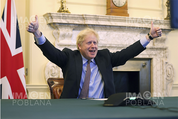 Boris Johnson afronta más acusaciones de corrupción política