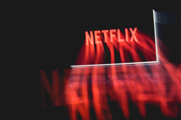 Acciones de Netflix sufren pérdidas por estancamiento de la plataforma