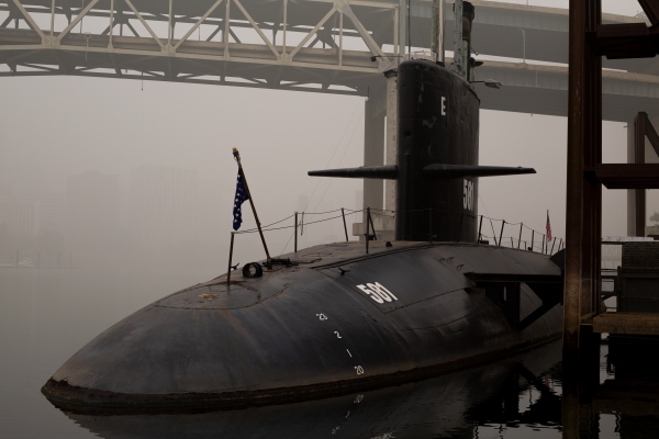 Rescatistas encuentran restos de submarino desaparecido en Indonesia