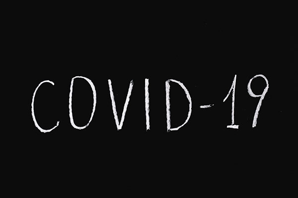 La RAE valida el término “covidiota” y actualiza otras 714 entradas referentes a la pandemia
