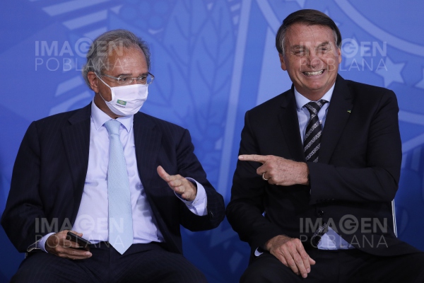 Alto funcionario de Brasil acusa a China de inventar el COVID-19