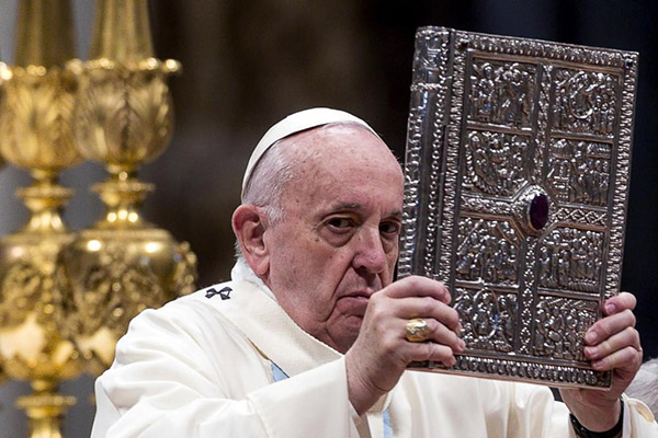 El papa Francisco impone medidas contra la corrupción en el Vaticano