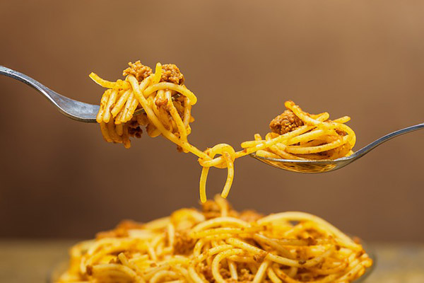 Por qué la pasta caducada puede matarte