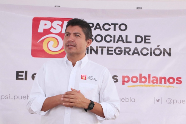PSI presenta a Eduardo Rivera como su candidato a la presidencia municipal