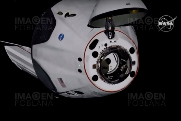 La nave Crew Dragon con cuatro astronautas regresa a la Tierra