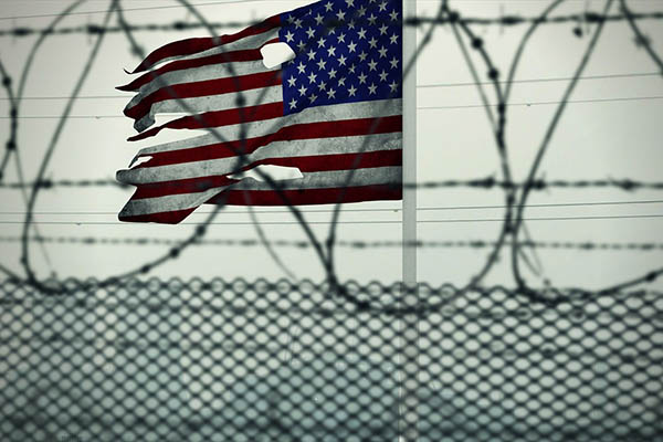 EU traslada a los prisioneros restantes del "Campamento 7" en Guantánamo