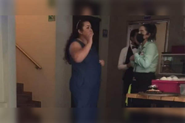 #LadyComeGratis: mujer se niega a pagar consumo de 17 personas y la tunden en redes