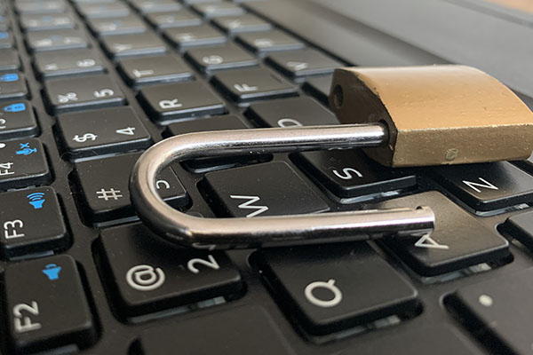 Cómo se cuidan los mexicanos de los fraudes en línea