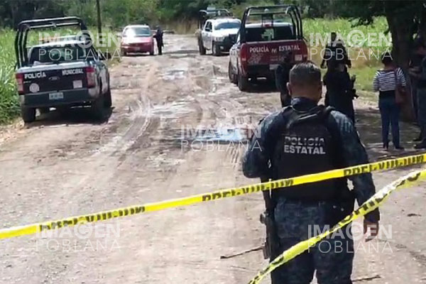 Localizan cadáver putrefacto en campos de cultivo; podría tratarse de joven desaparecida
