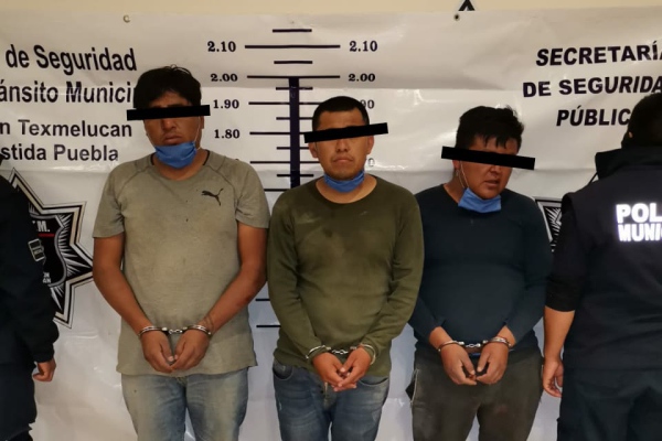 Policía de Texmelucan detiene a tres por delitos contra la salud