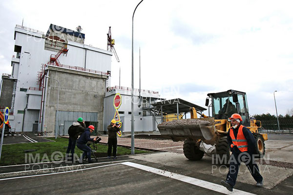 Proceso nuclear en planta de Chernóbil está bajo control, según expertos