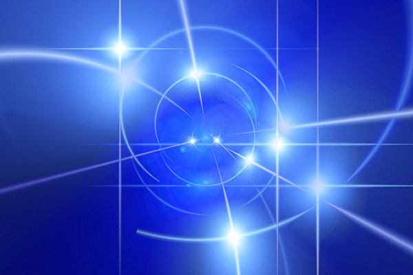 Un microscopio con láser y otros 2 experimentos para hacer en casa con la luz
