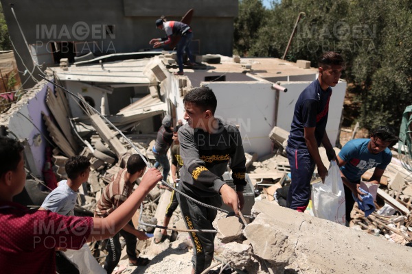 Unos 50,000 residentes de Gaza se quedan sin hogar tras ataques