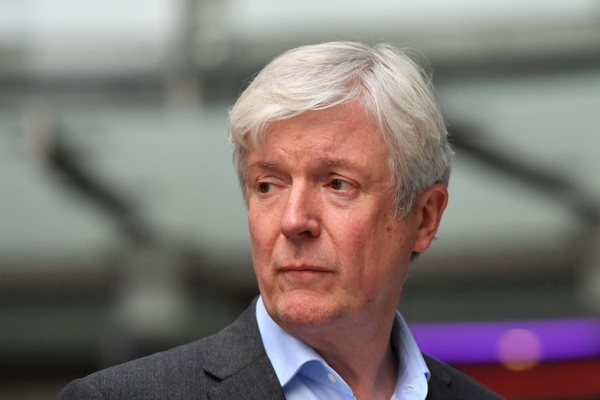 Renuncia a la Galería Nacional el exjefe de la BBC por entrevista a Lady Di
