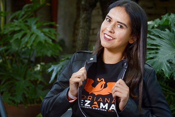 Adriana Lezama lanza gestión de servicios y apoyos a mujeres