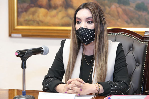 Gobierno concluye investigación contra enfermera que simuló suministrar vacuna