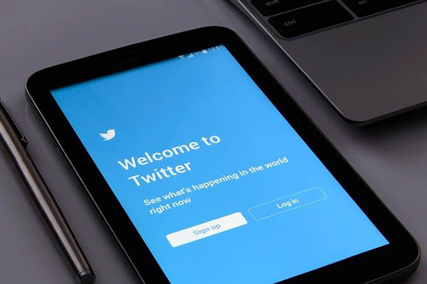 Twitter interrumpe una vez más solicitudes de verificación de cuentas