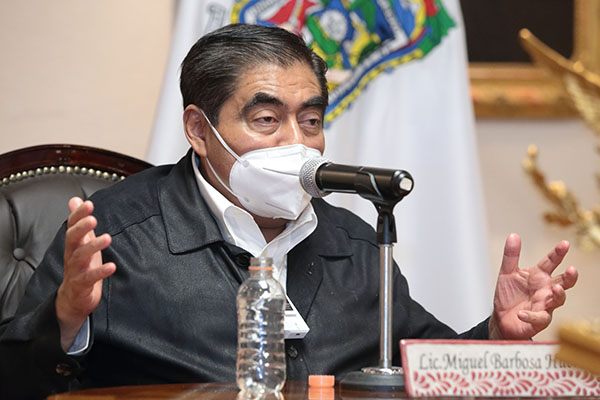 Pendiente gobierno estatal de familias de Juan C. Bonilla por formación de socavón