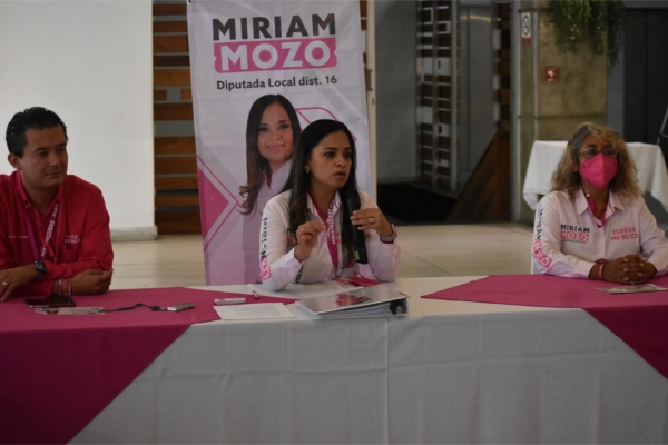 Miriam Mozo cumple los primeros compromisos de campaña