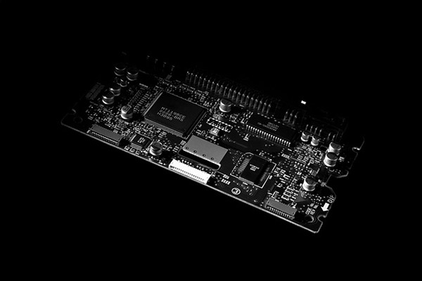Escasez mundial de semiconductores hace explotar ingresos de productores de chips