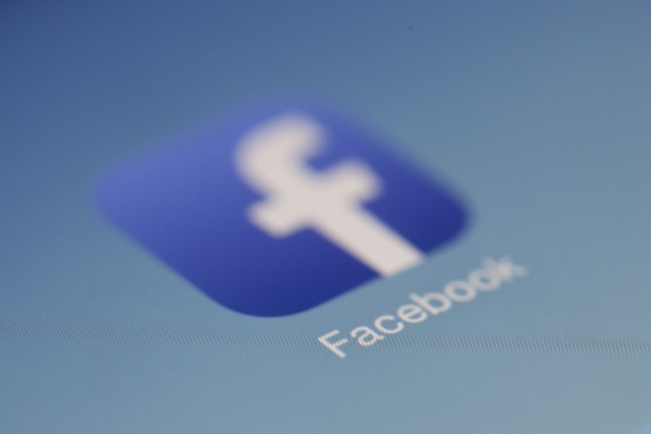 UE y Reino Unido abren investigación antimonopolio contra Facebook