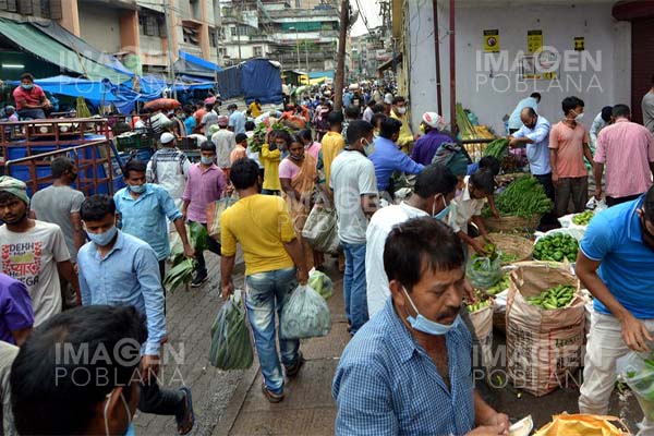La India rebasa las 350.000 muertes por COVID-19