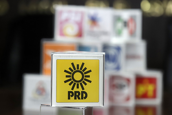 PRD, partido en ruinas que aún respira gracias a alianza