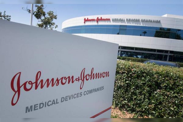 Obligan a Johnson & Johnson a desechar 60 millones de vacunas