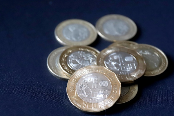 Venta de monedas “coleccionables” en FB, con aroma a estafa