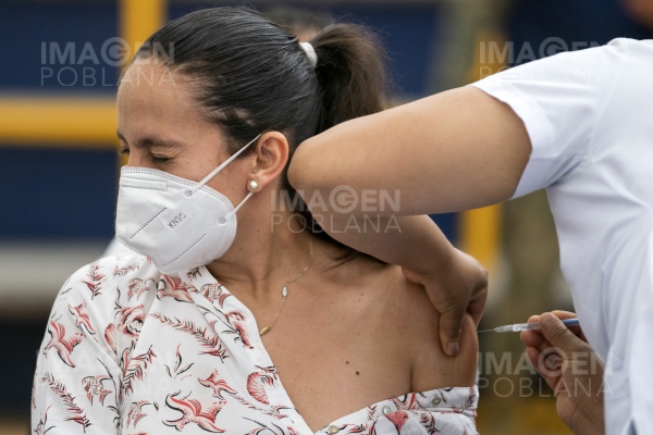 Algunas actividades que pueden retomar los vacunados contra el COVID-19
