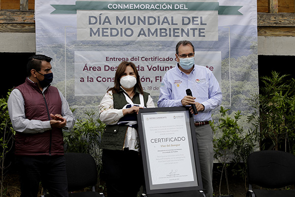 Recibe Flor del Bosque certificado de Área Natural Protegida